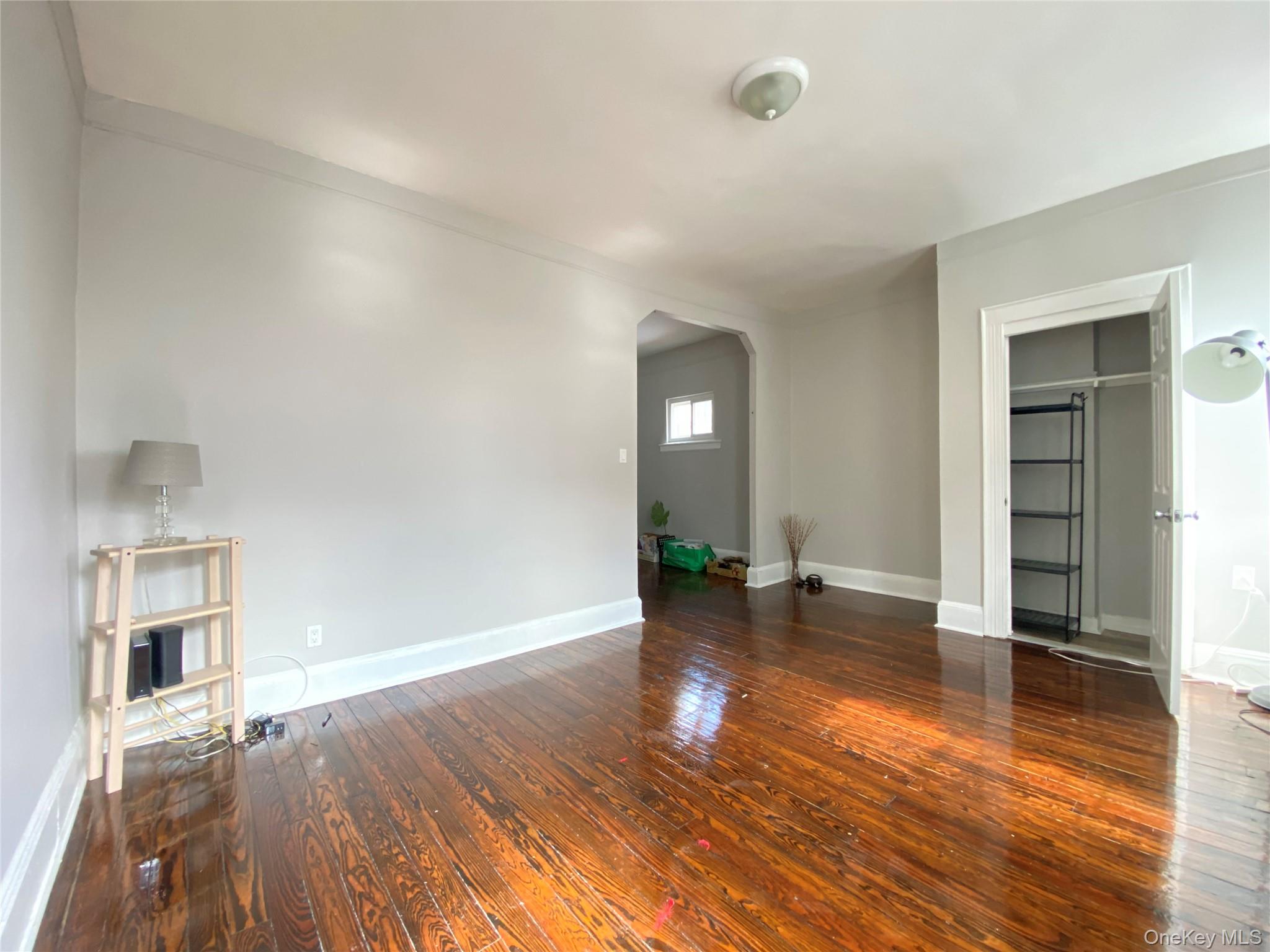 #12 photo, 4808 Broadway, クイーンズ区 Astoria , NY 11103