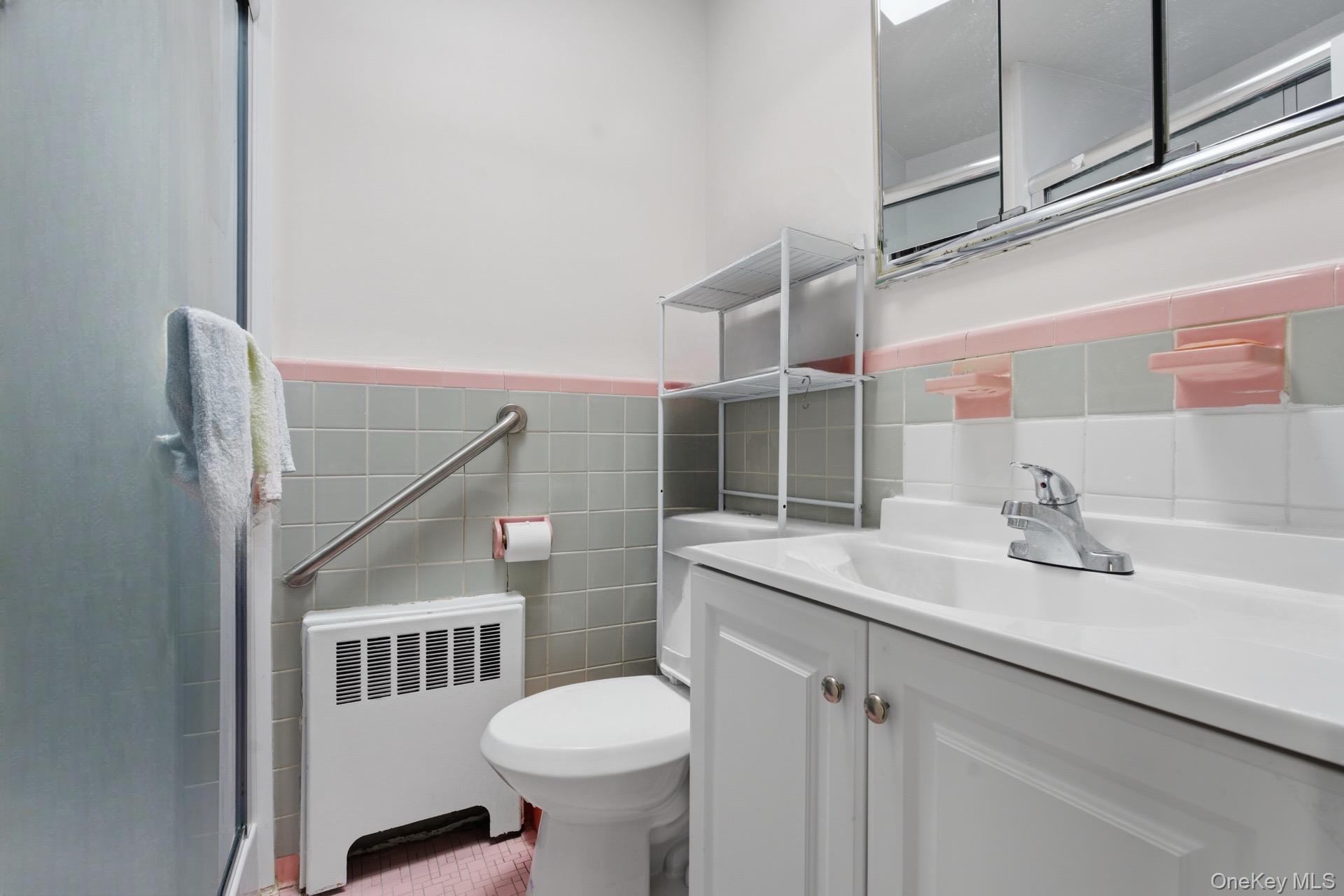 #10 photo, 4826 193rd Street, Fresh Meadows , NY 11365