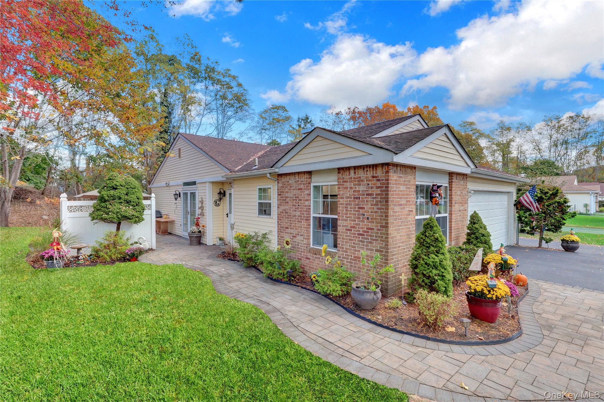 #3 photo, 14 Chipmunk Trail, Coram , NY 11727