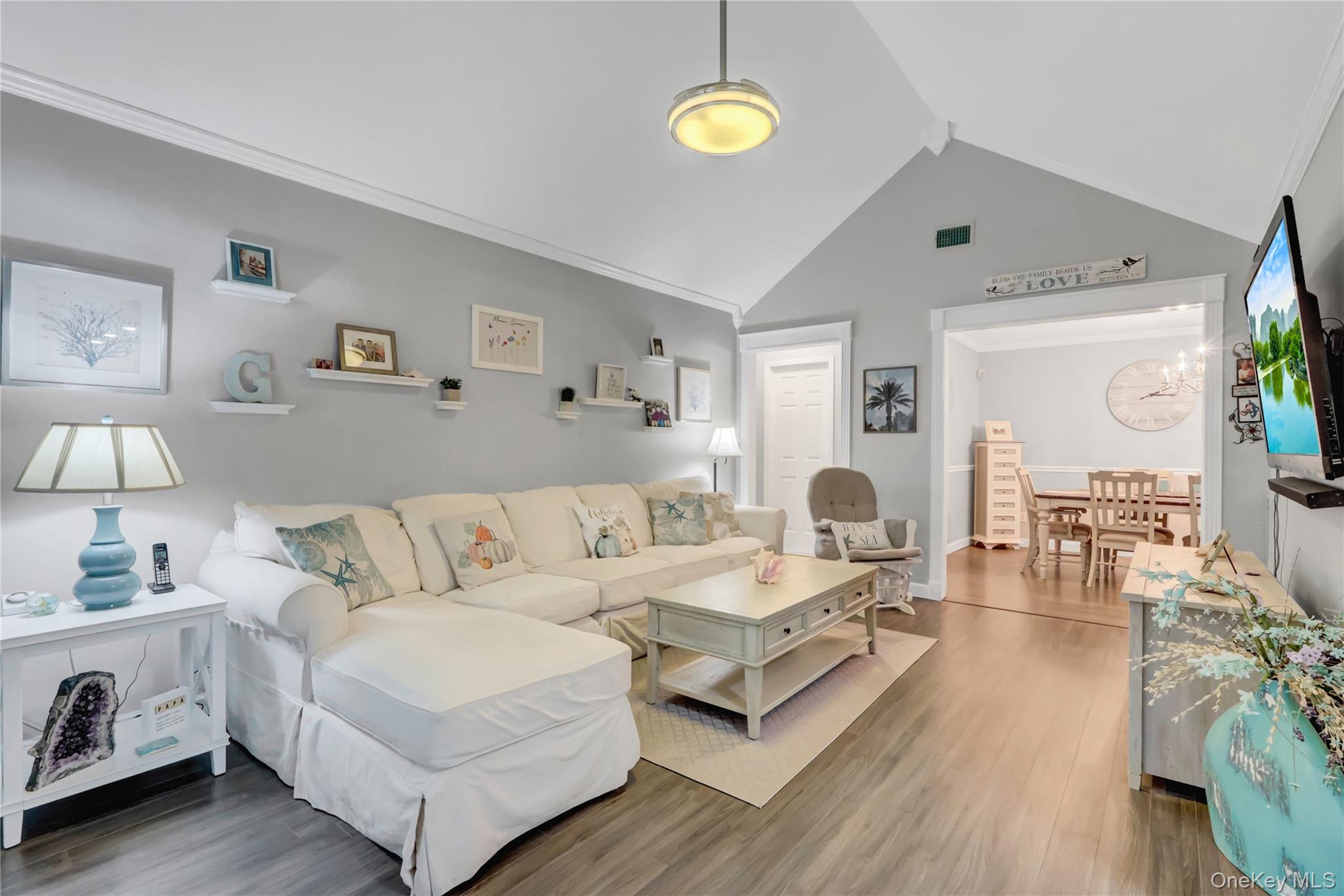 #4 photo, 14 Chipmunk Trail, Coram , NY 11727