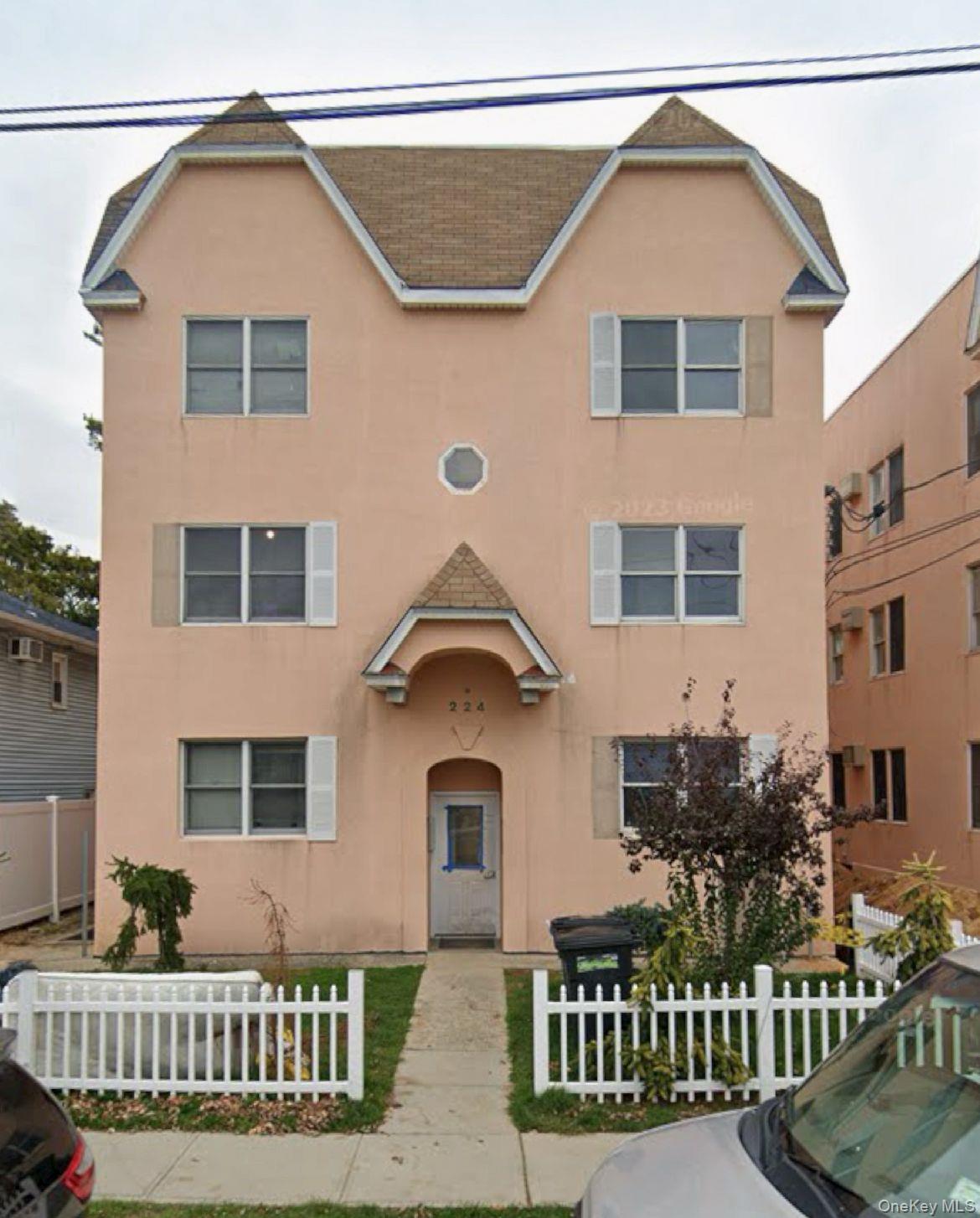 #1 photo, 224 Franklin Place, ナッソー郡 Woodmere , NY 11598