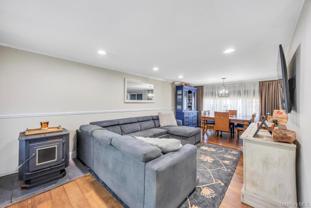 #3 photo, 80 S Bedford Avenue, サフォーク郡 Islandia , NY 11749