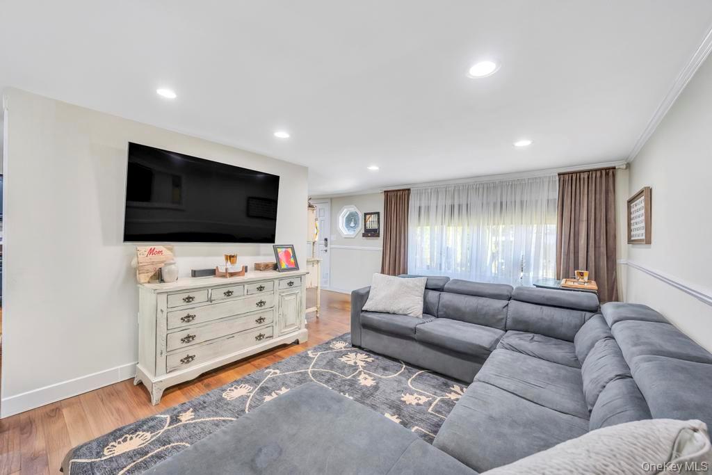 #6 photo, 80 S Bedford Avenue, サフォーク郡 Islandia , NY 11749