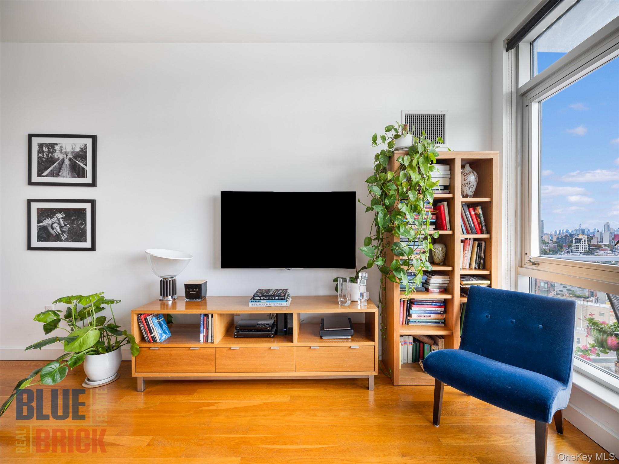 #4 photo, 11-24 31st Avenue, Astoria , NY 11106