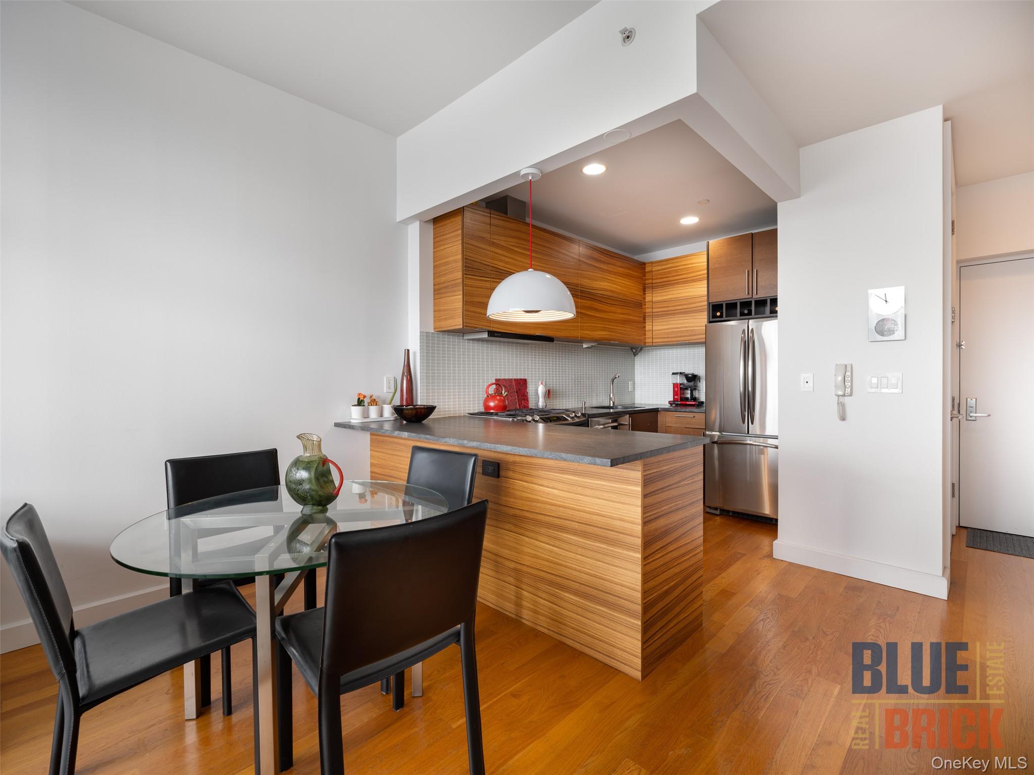 #7 photo, 11-24 31st Avenue, Astoria , NY 11106