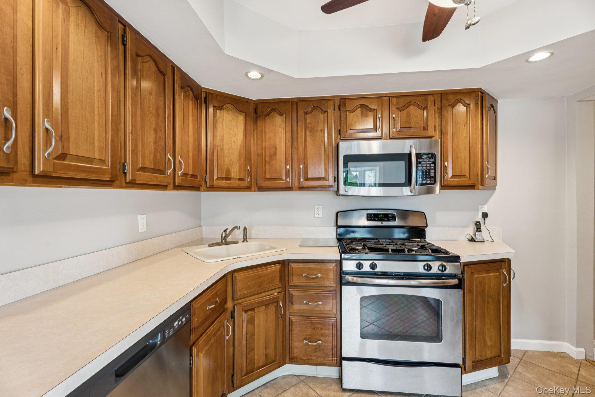 #12 photo, 215 Harrison Avenue, Franklin Square , NY 11010