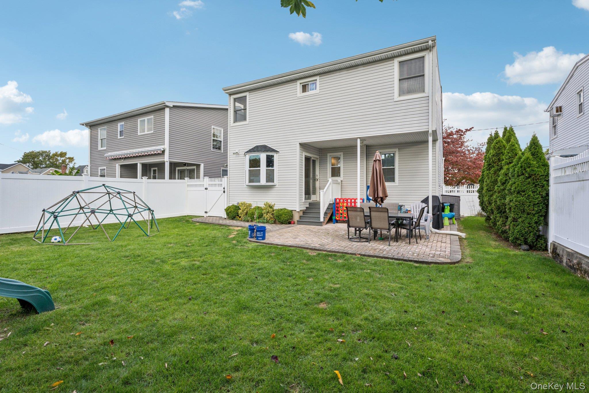 #19 photo, 215 Harrison Avenue, Franklin Square , NY 11010