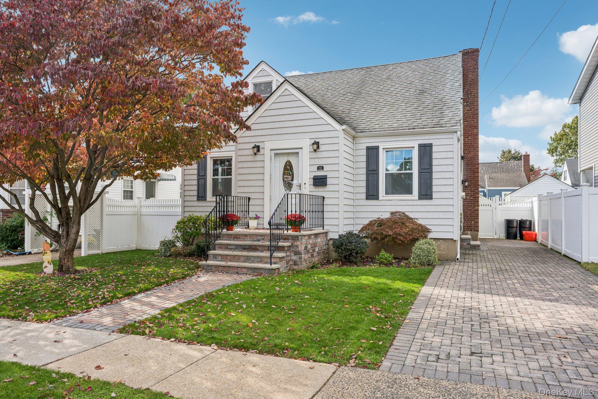 #2 photo, 215 Harrison Avenue, Franklin Square , NY 11010