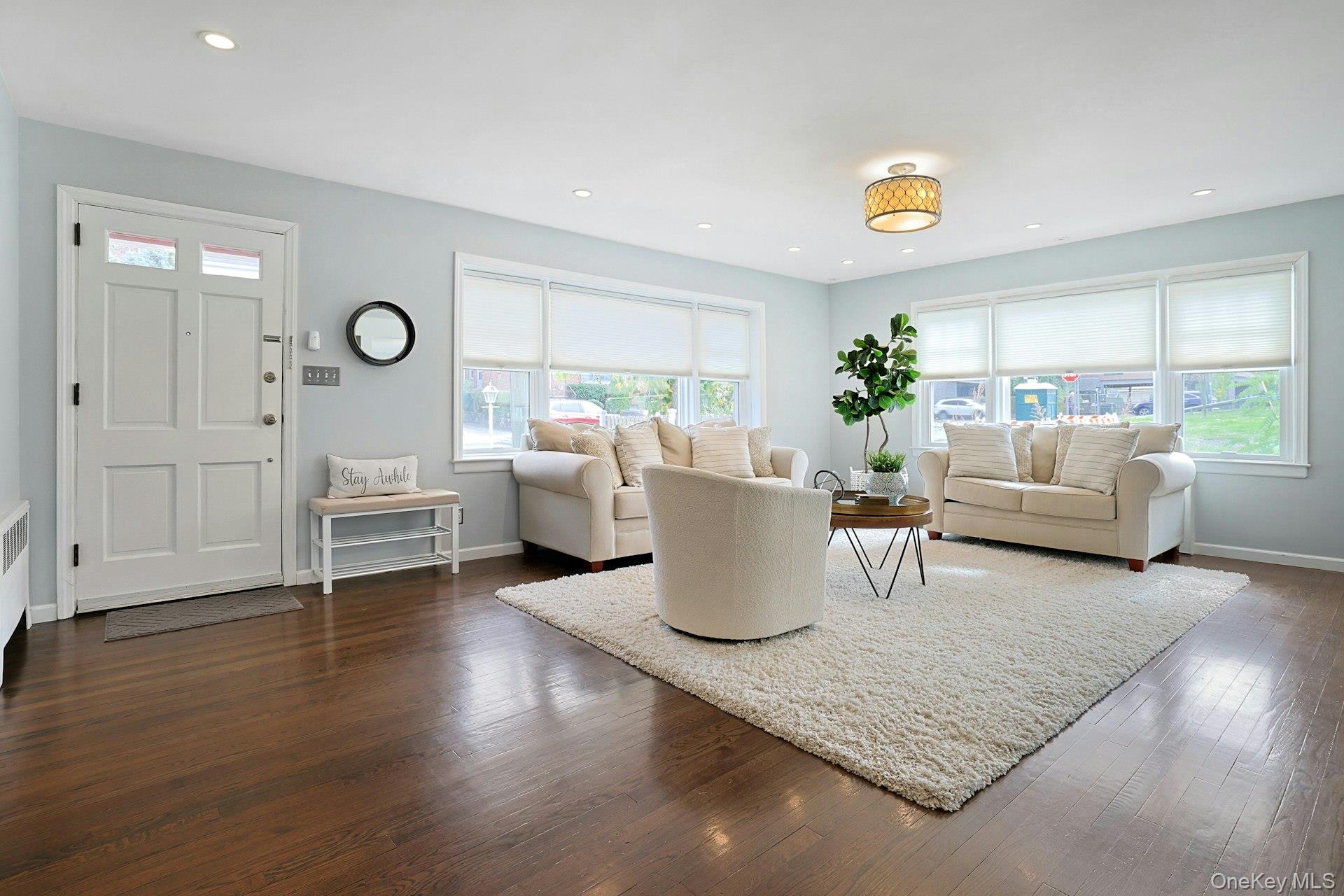 #4 photo, 225 Carol Avenue, Pelham , NY 10803