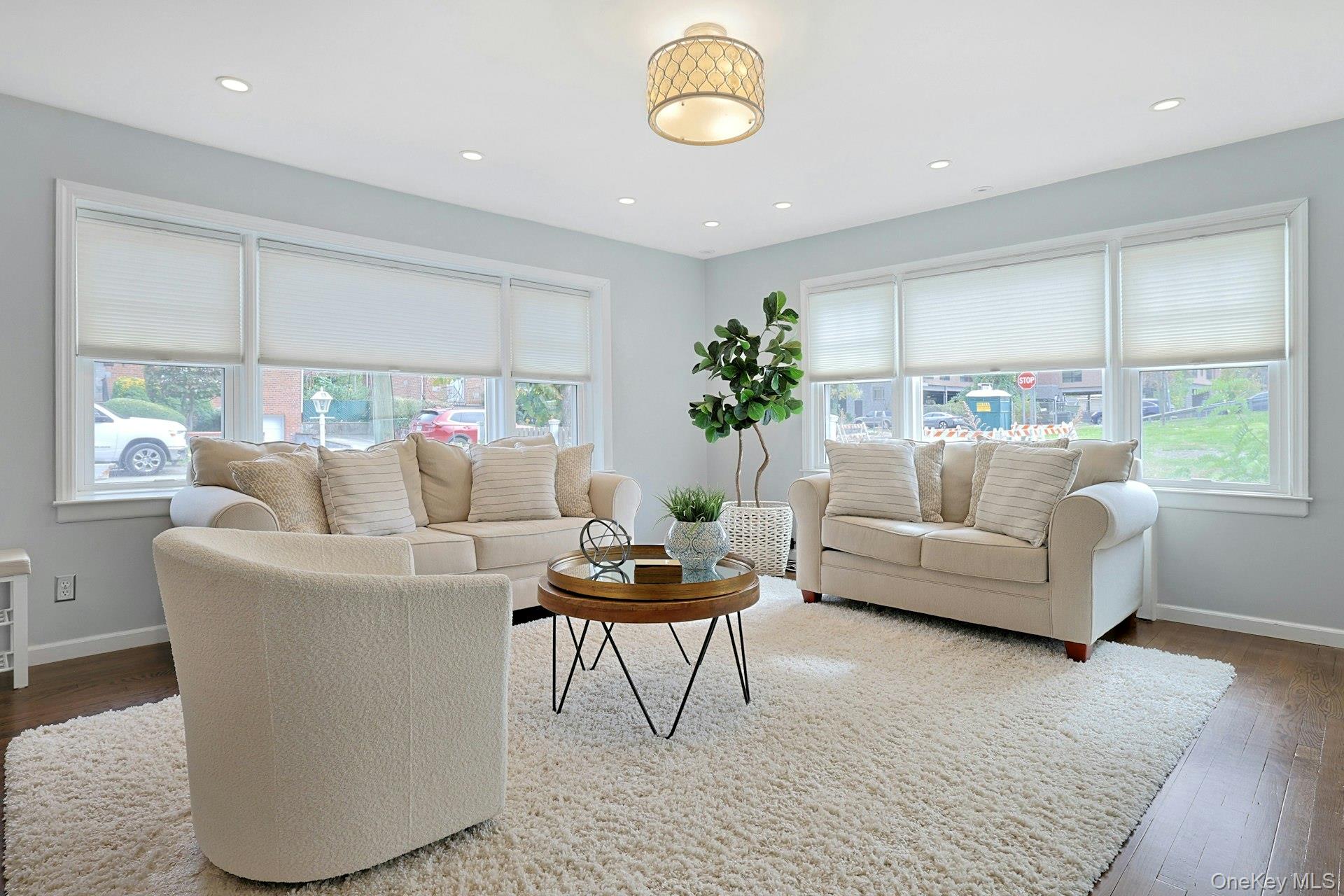 #7 photo, 225 Carol Avenue, Pelham , NY 10803