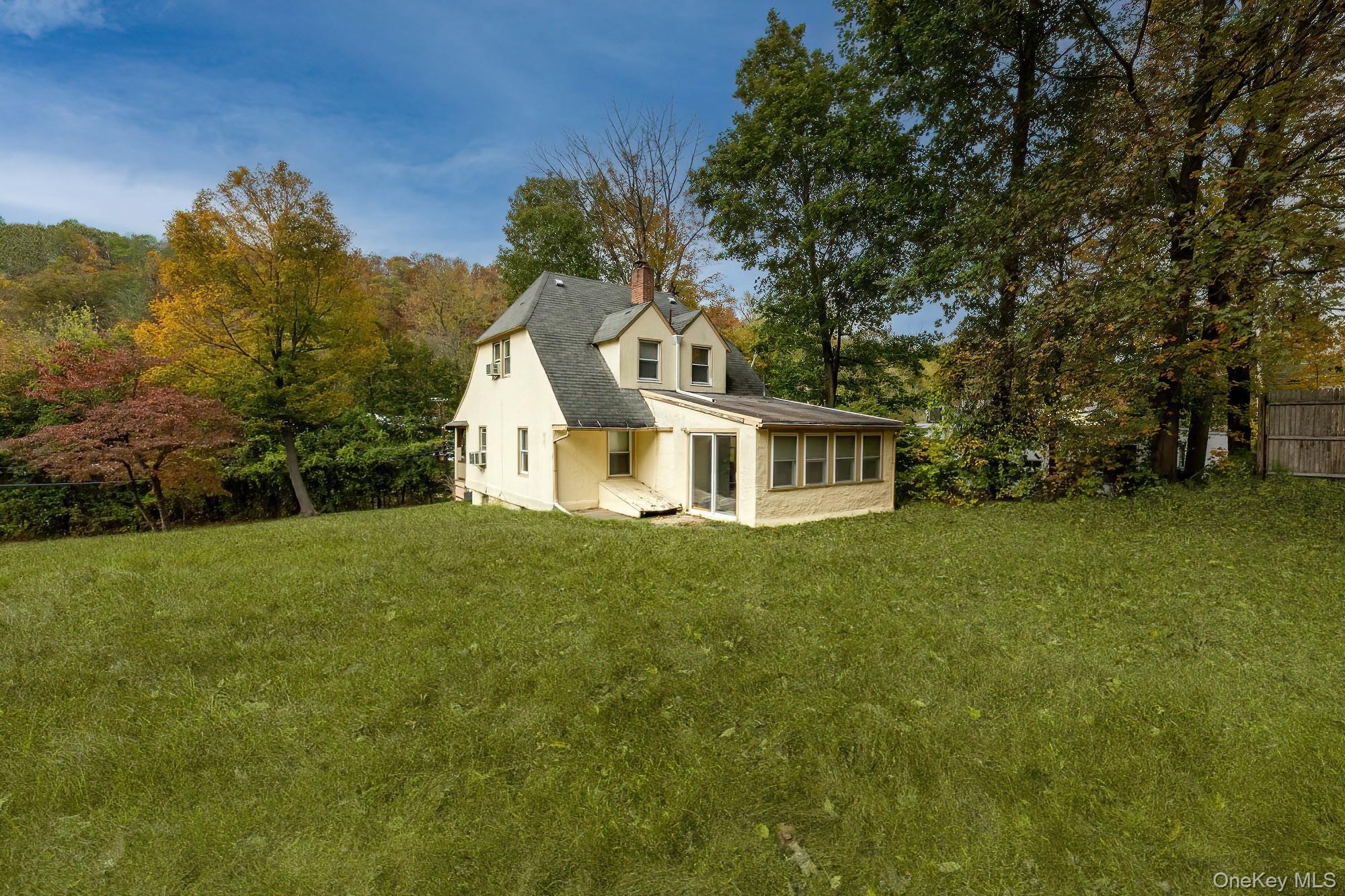 #17 photo, 221 N Greeley Avenue, Chappaqua , NY 10514