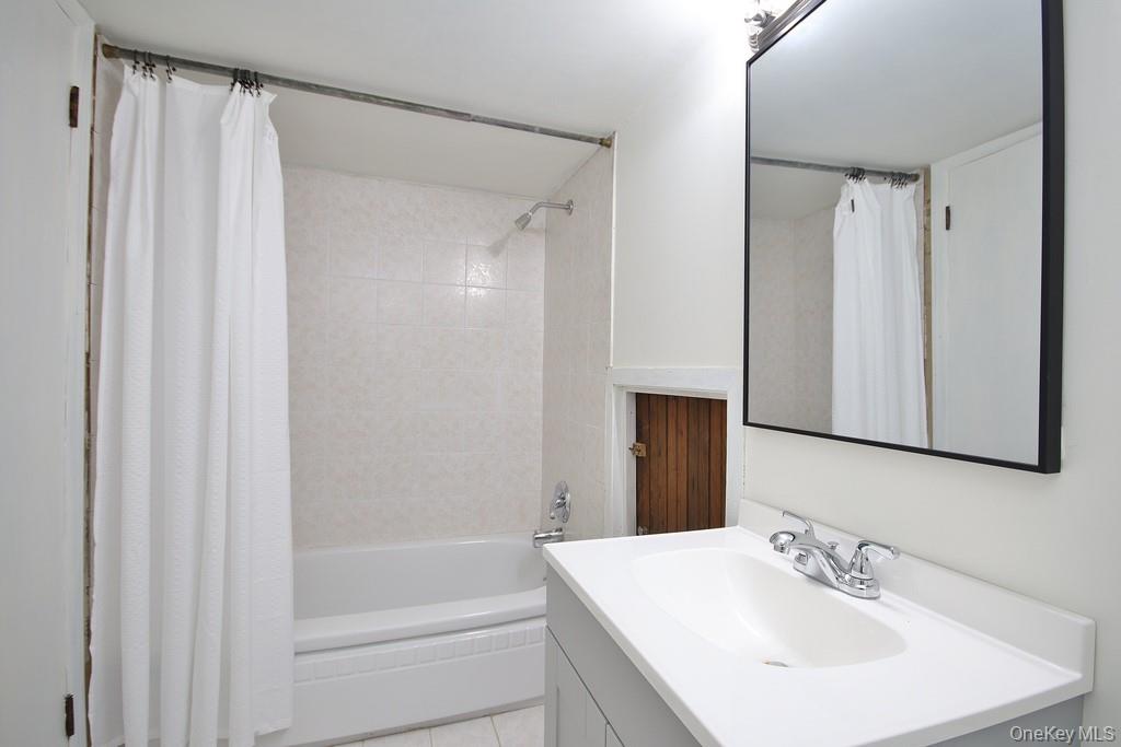 #18 photo, 42 Campwoods Grounds, Ossining , NY 10562