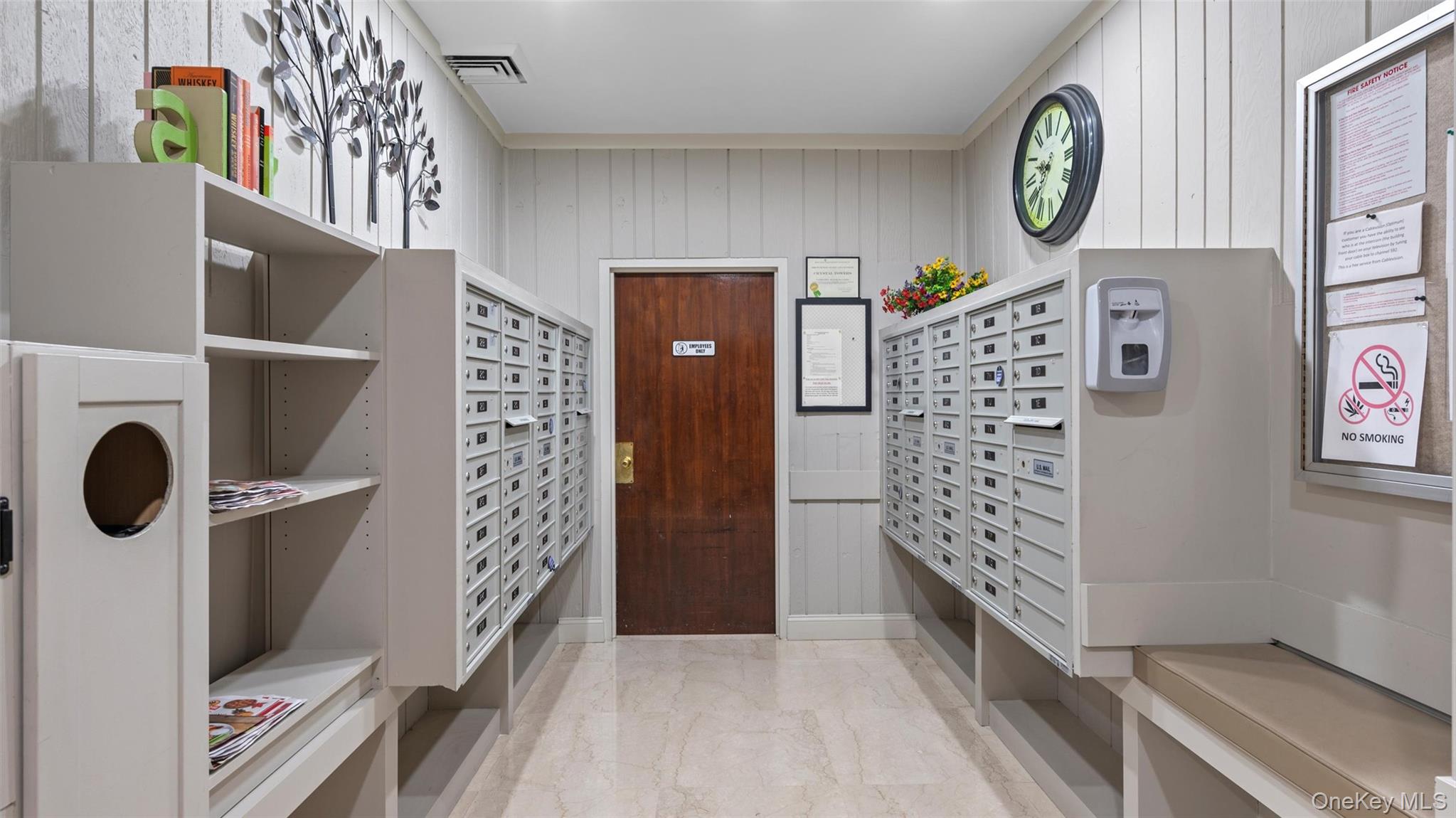 #19 photo, 20 Old Mamaroneck Road, White Plains , NY 10605