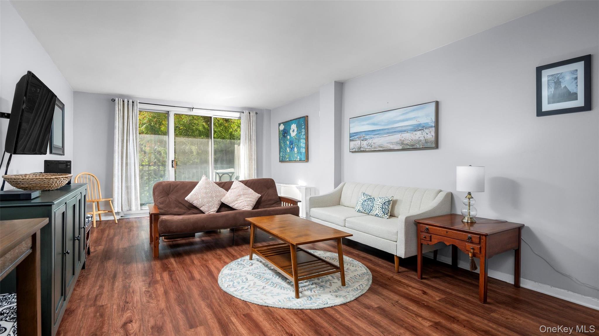 #6 photo, 20 Old Mamaroneck Road, White Plains , NY 10605