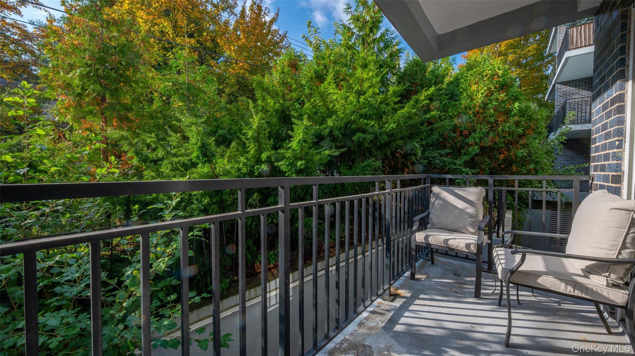 #7 photo, 20 Old Mamaroneck Road, White Plains , NY 10605