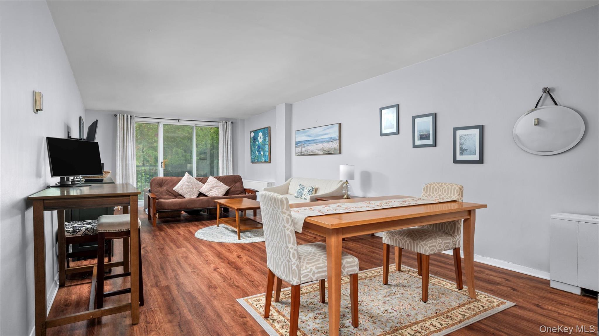 #9 photo, 20 Old Mamaroneck Road, White Plains , NY 10605