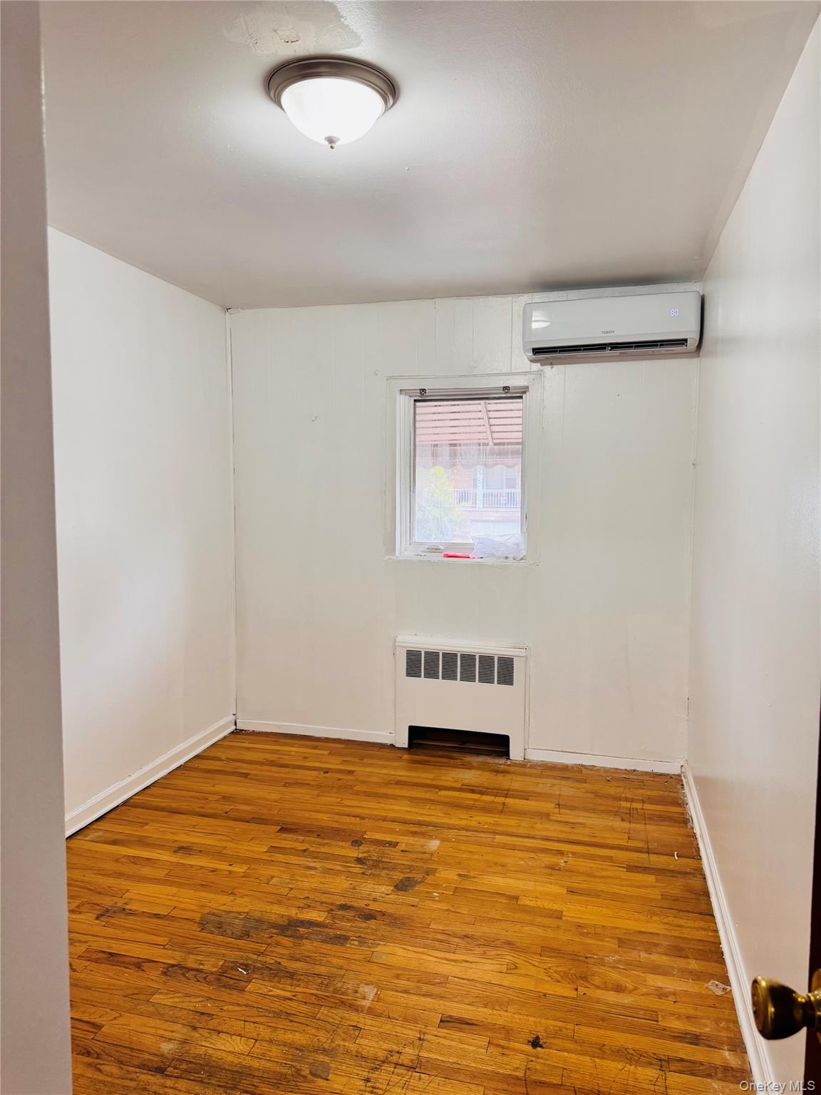 #7 photo, 4101 Barnes Avenue, Bronx , NY 10466