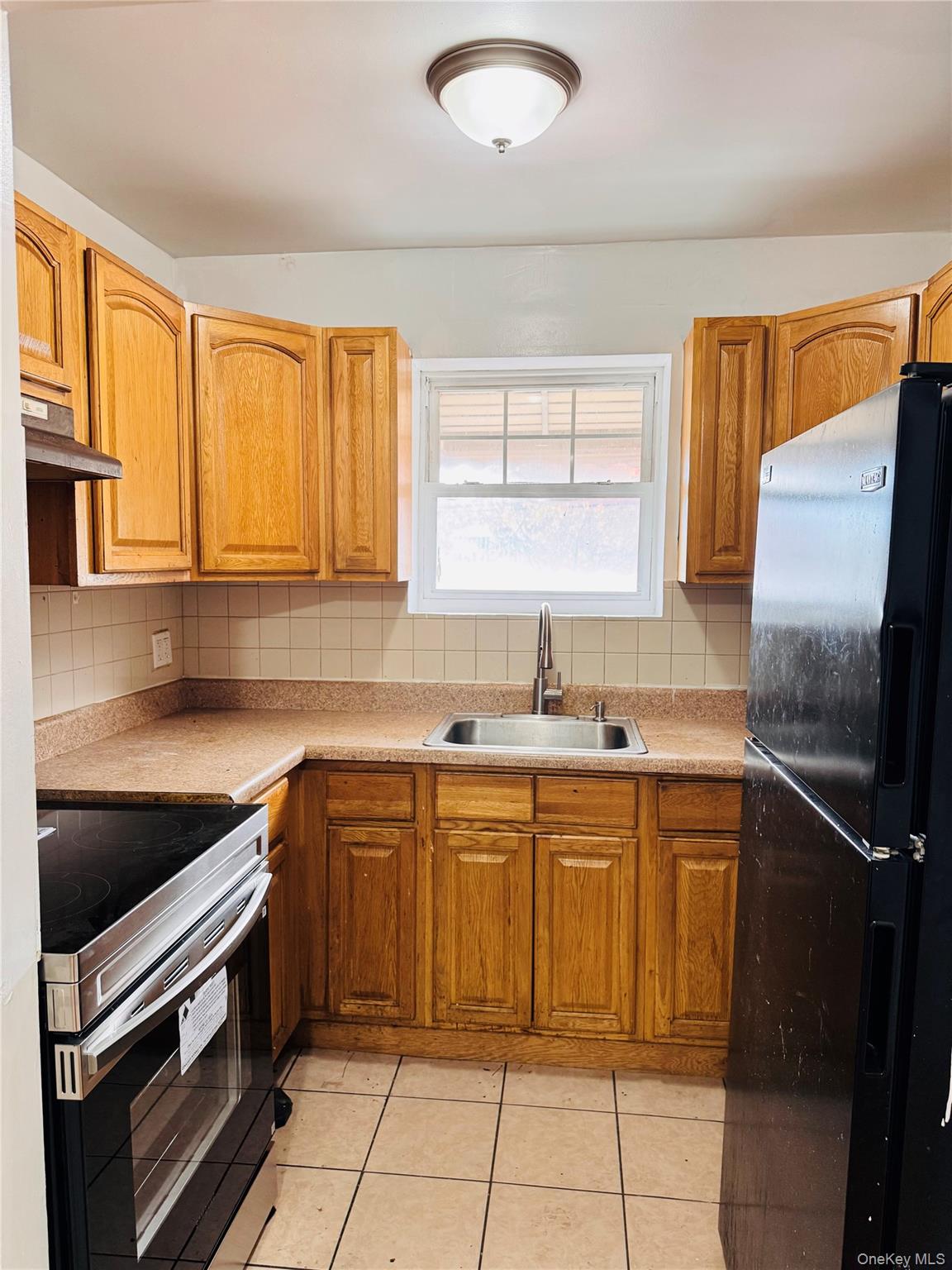 #8 photo, 4101 Barnes Avenue, Bronx , NY 10466