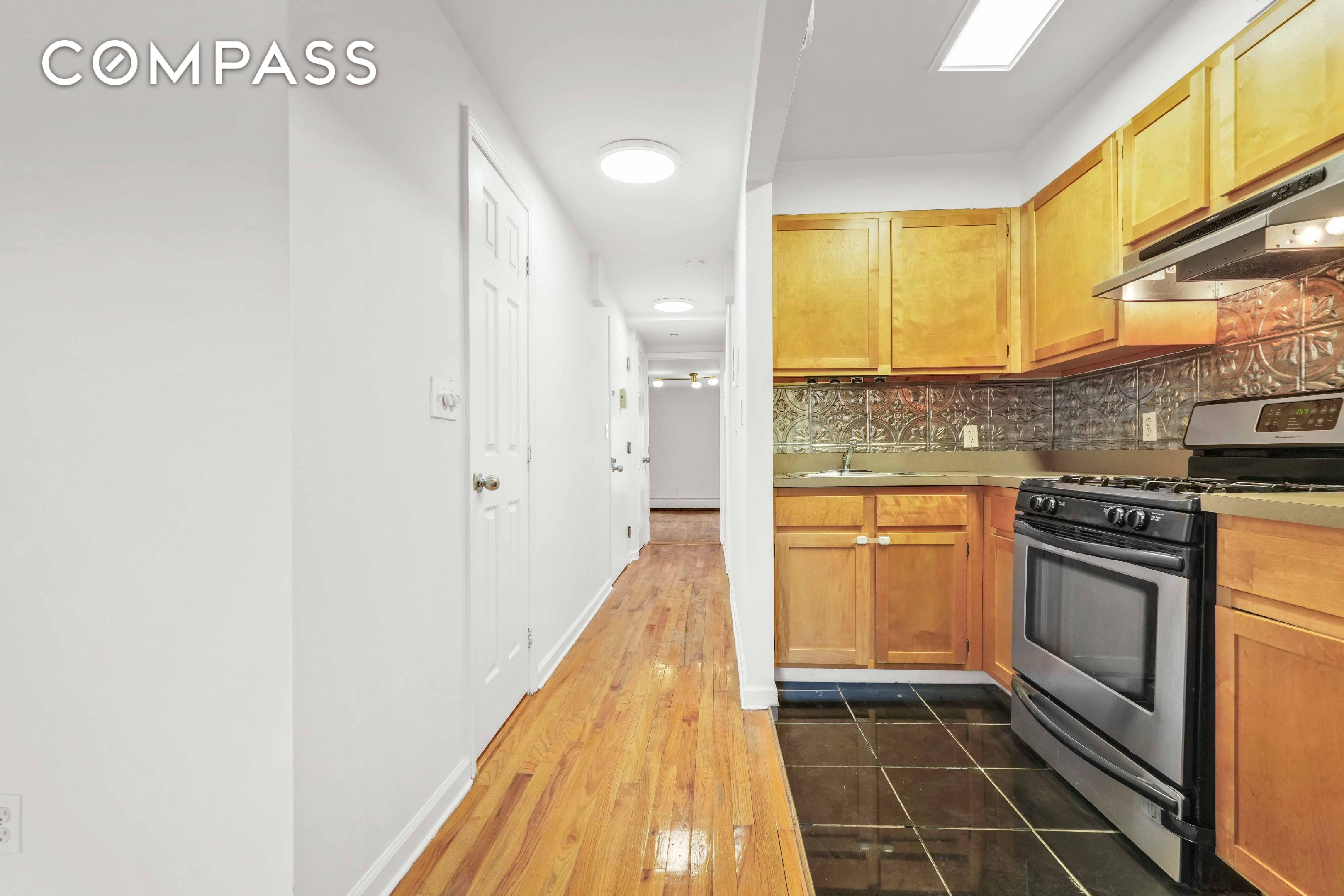 #6 photo, 288 St James Place, Clinton Hill , NY 11238