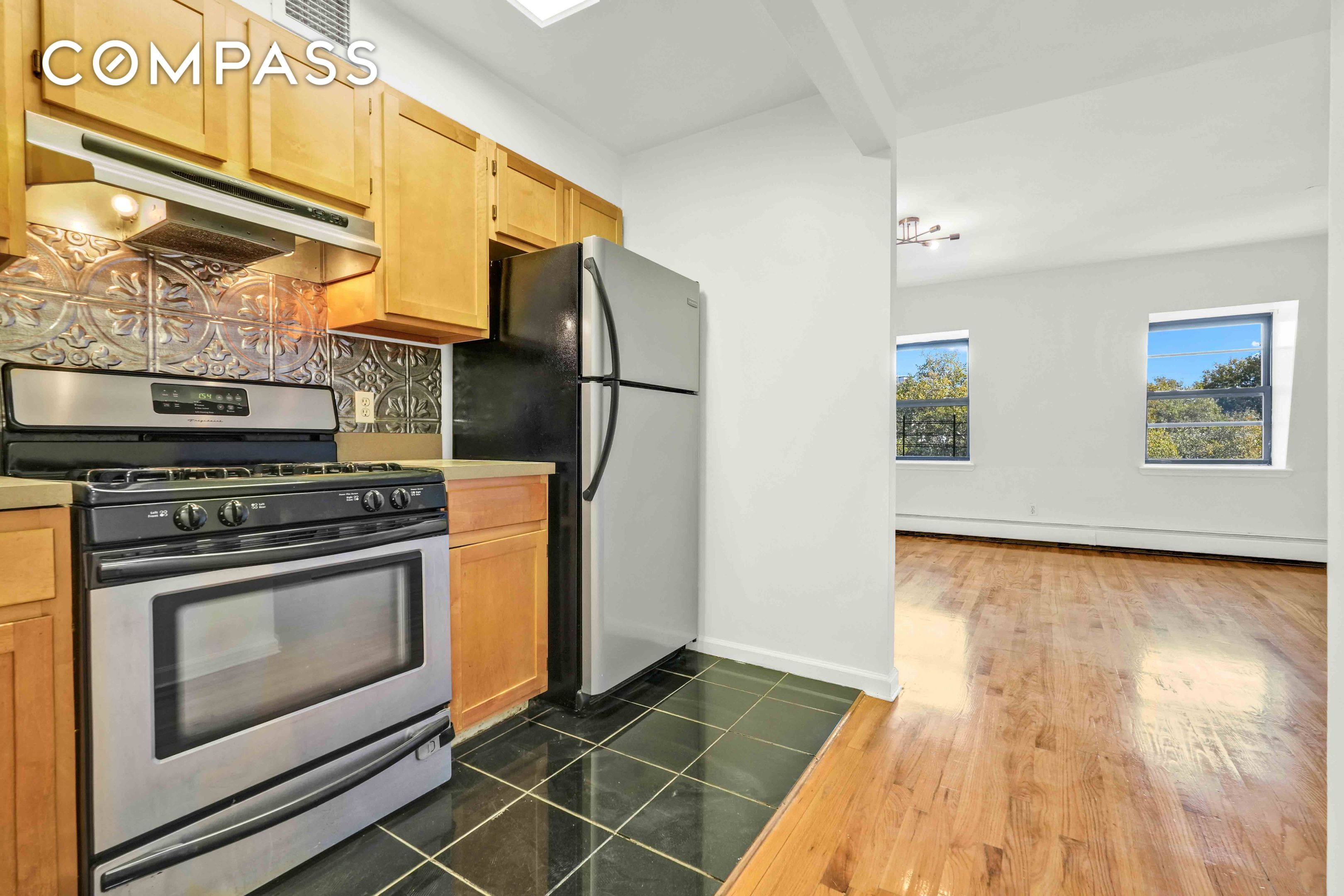 #7 photo, 288 St James Place, Clinton Hill , NY 11238