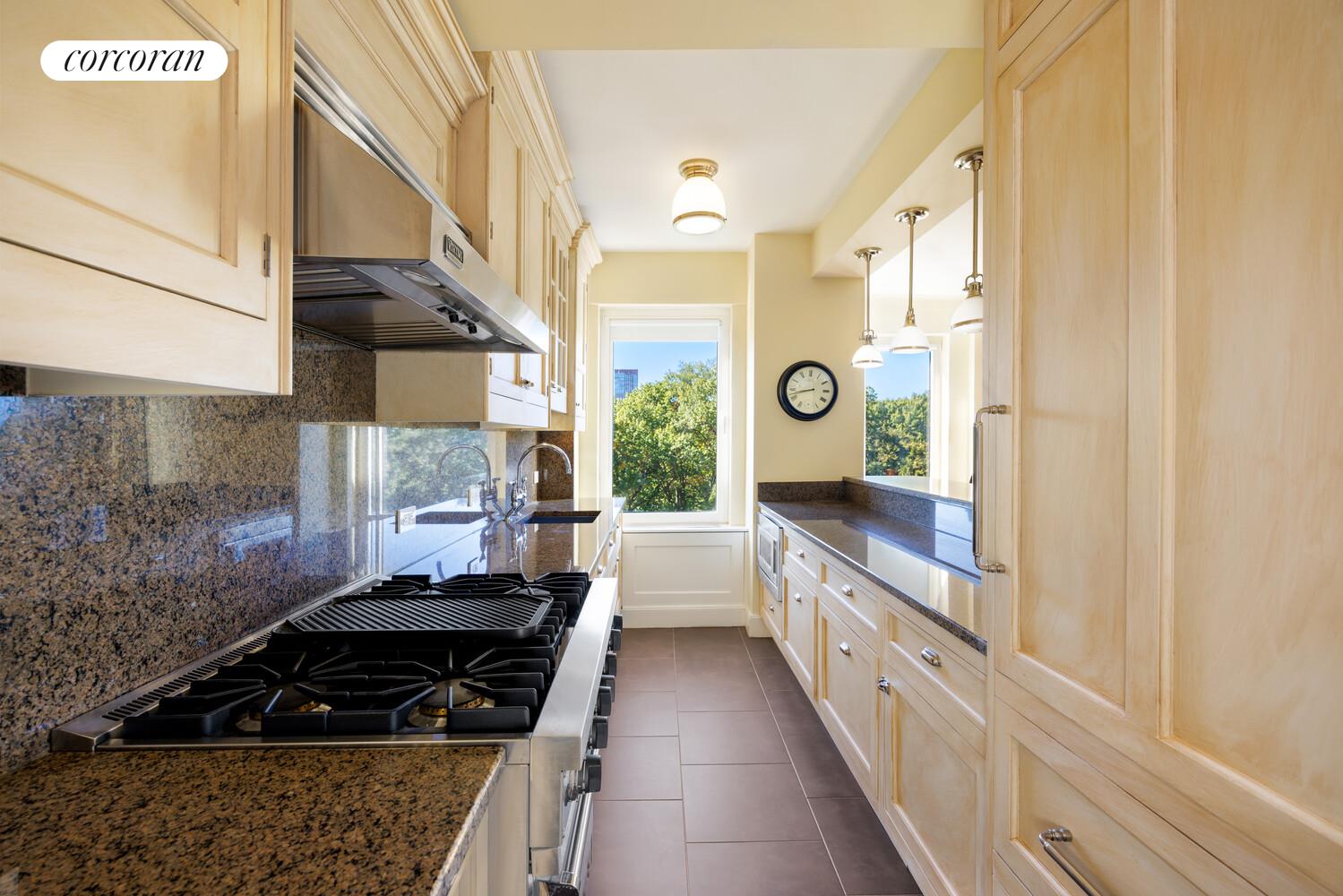 #6 photo, 870 5TH Avenue, マンハッタン Lenox Hill , NY 10065