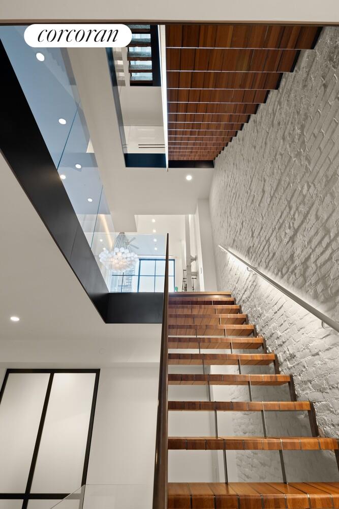 #15 photo, 19 JAY Street, Tribeca , NY 10013