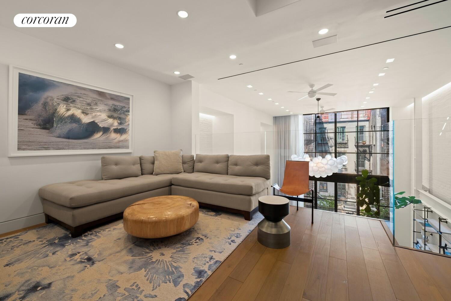 #16 photo, 19 JAY Street, Tribeca , NY 10013