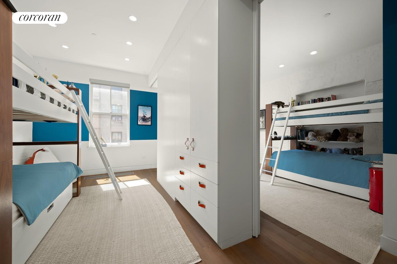 #21 photo, 19 JAY Street, Tribeca , NY 10013