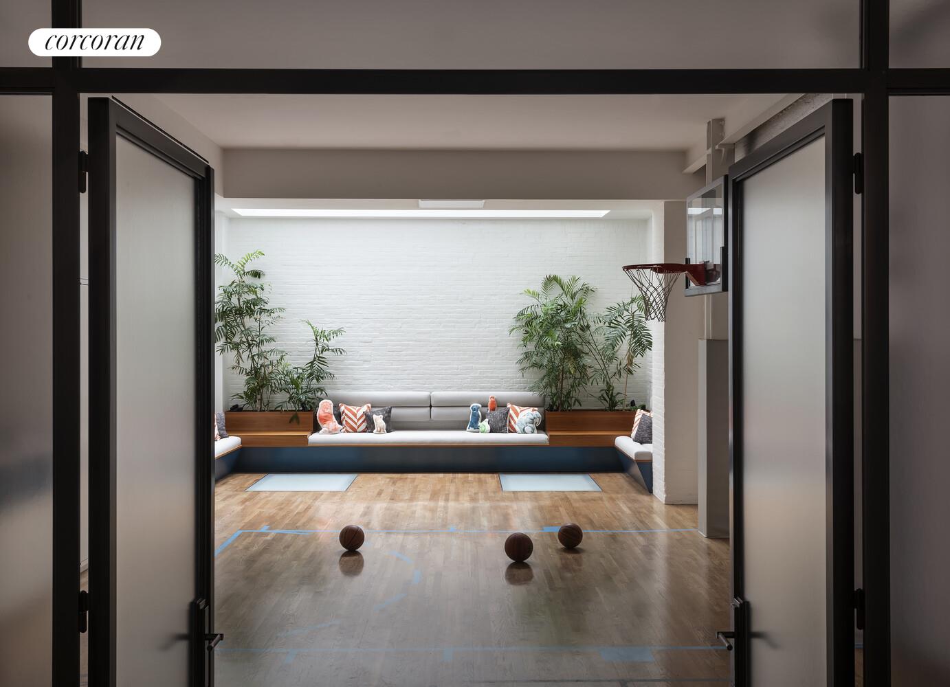 #5 photo, 19 JAY Street, Tribeca , NY 10013