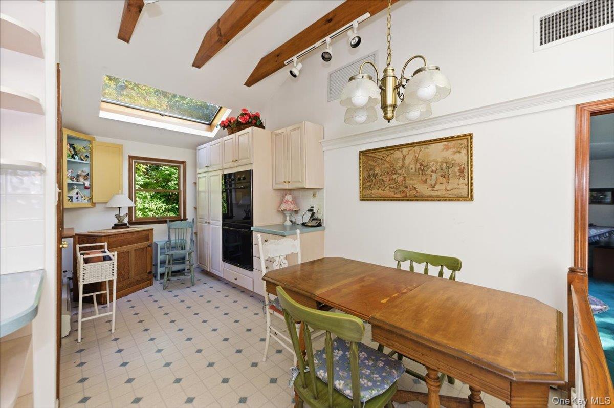 #14 photo, 27 Cold Spring Hills Road, Huntington , NY 11743