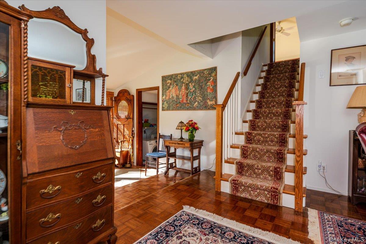 #4 photo, 27 Cold Spring Hills Road, Huntington , NY 11743