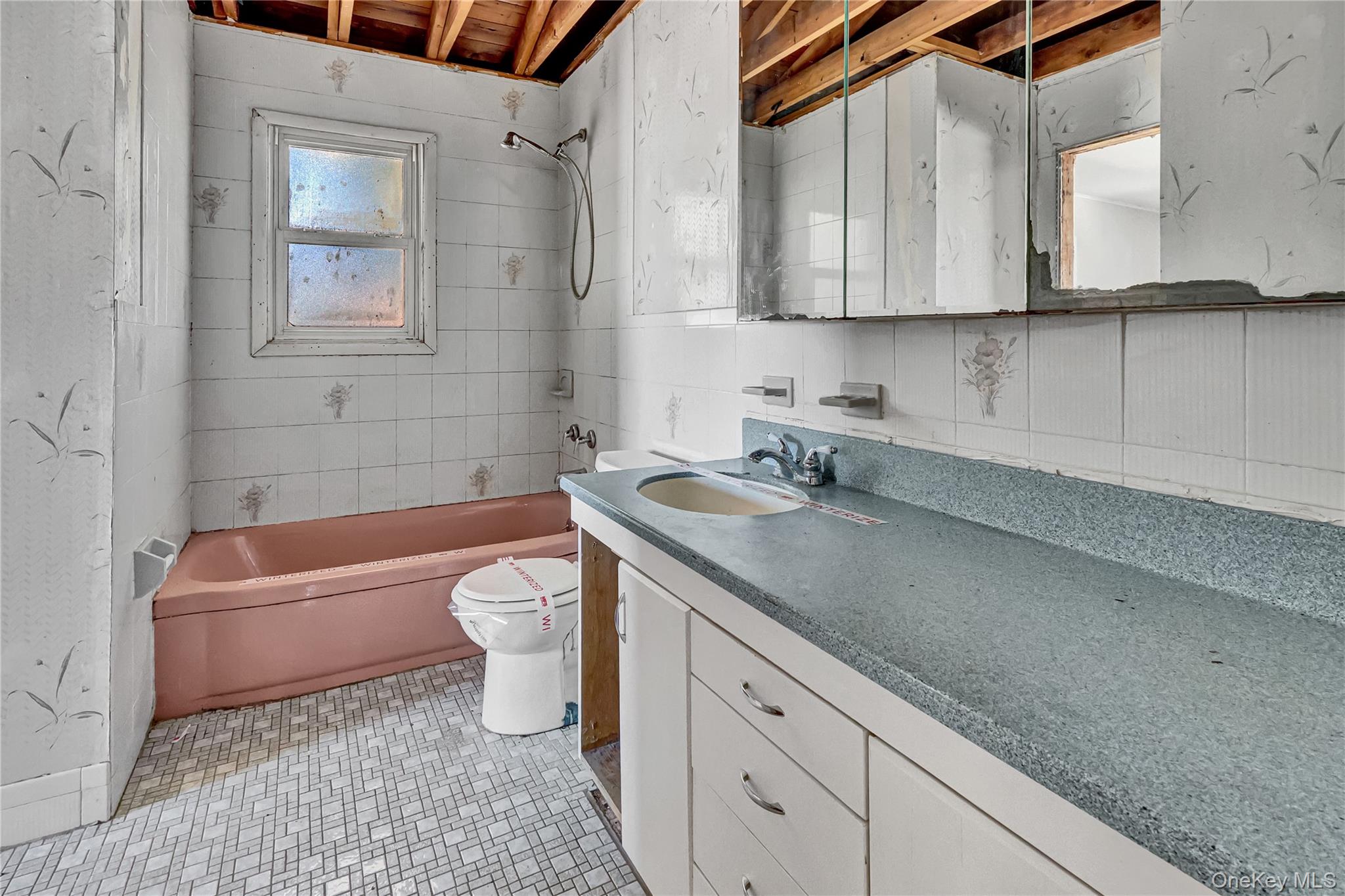 #16 photo, 90 30th Street, サフォーク郡 Copiague , NY 11726