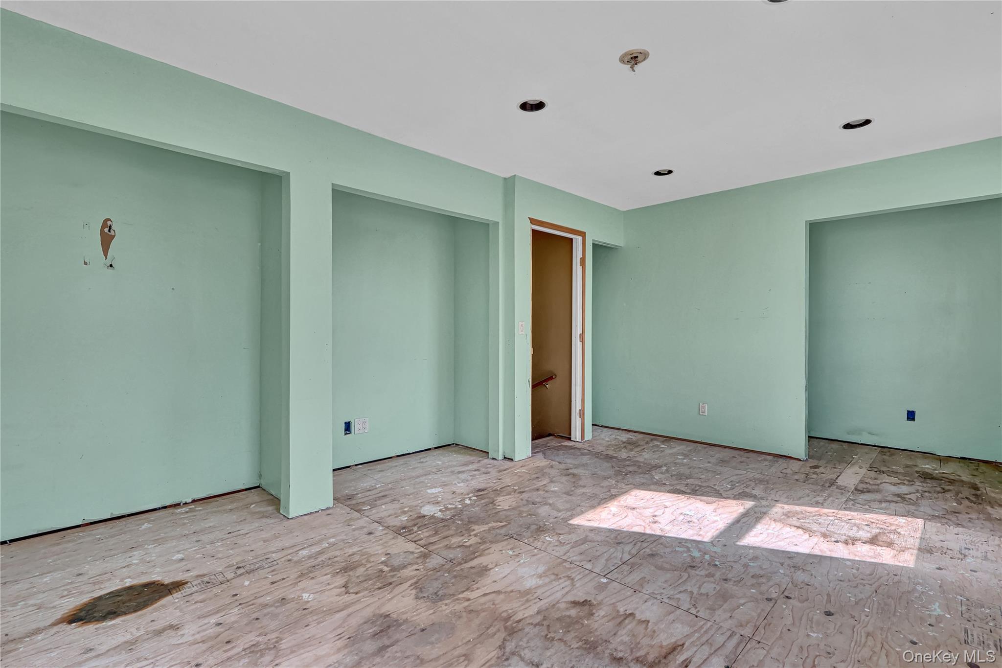 #20 photo, 90 30th Street, サフォーク郡 Copiague , NY 11726