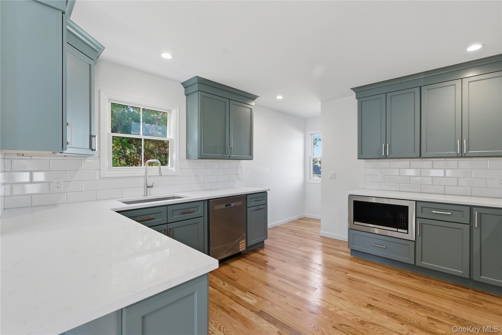 #10 photo, 1 Washington Avenue, サフォーク郡 Centereach , NY 11720