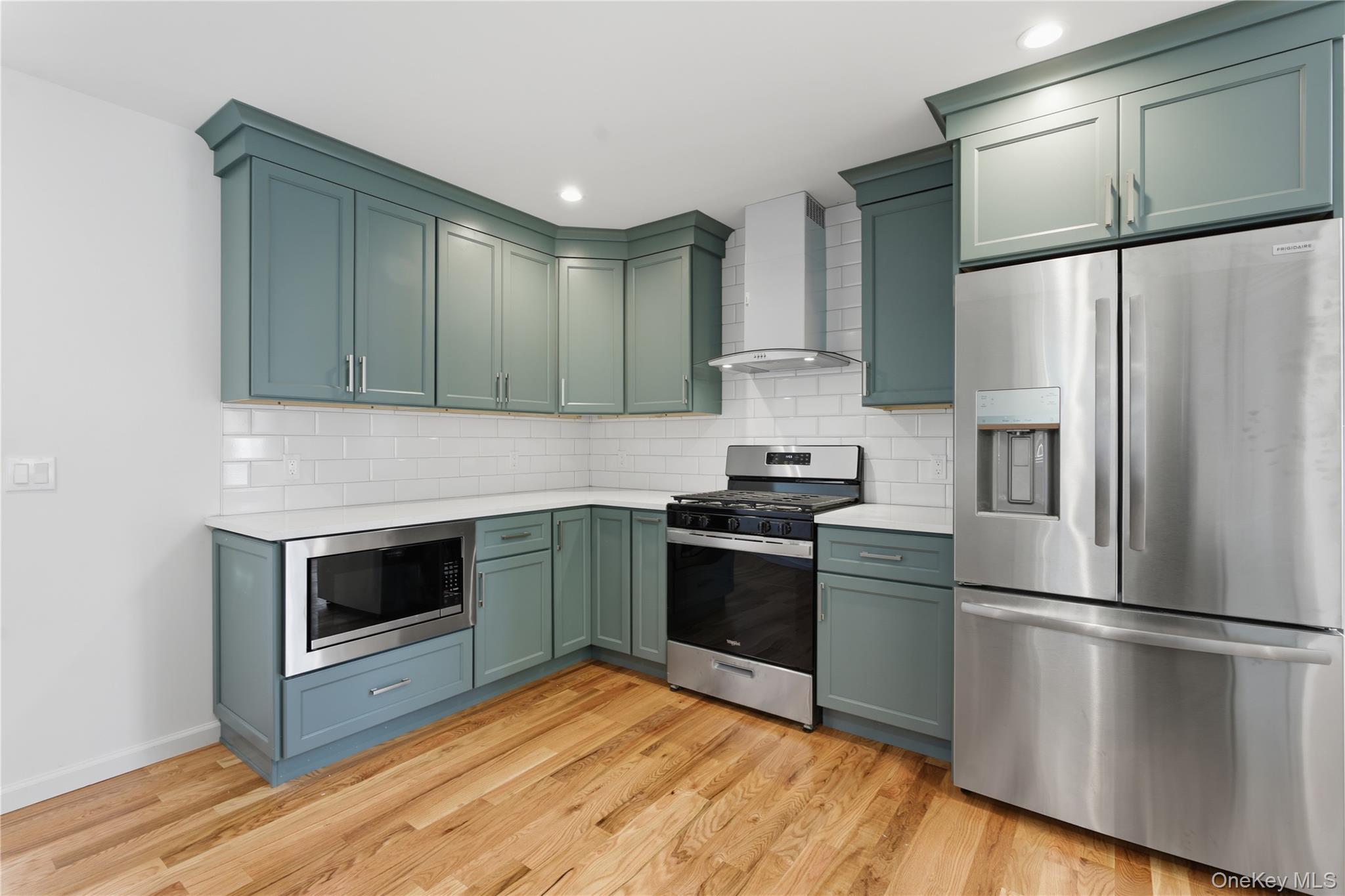 #12 photo, 1 Washington Avenue, サフォーク郡 Centereach , NY 11720