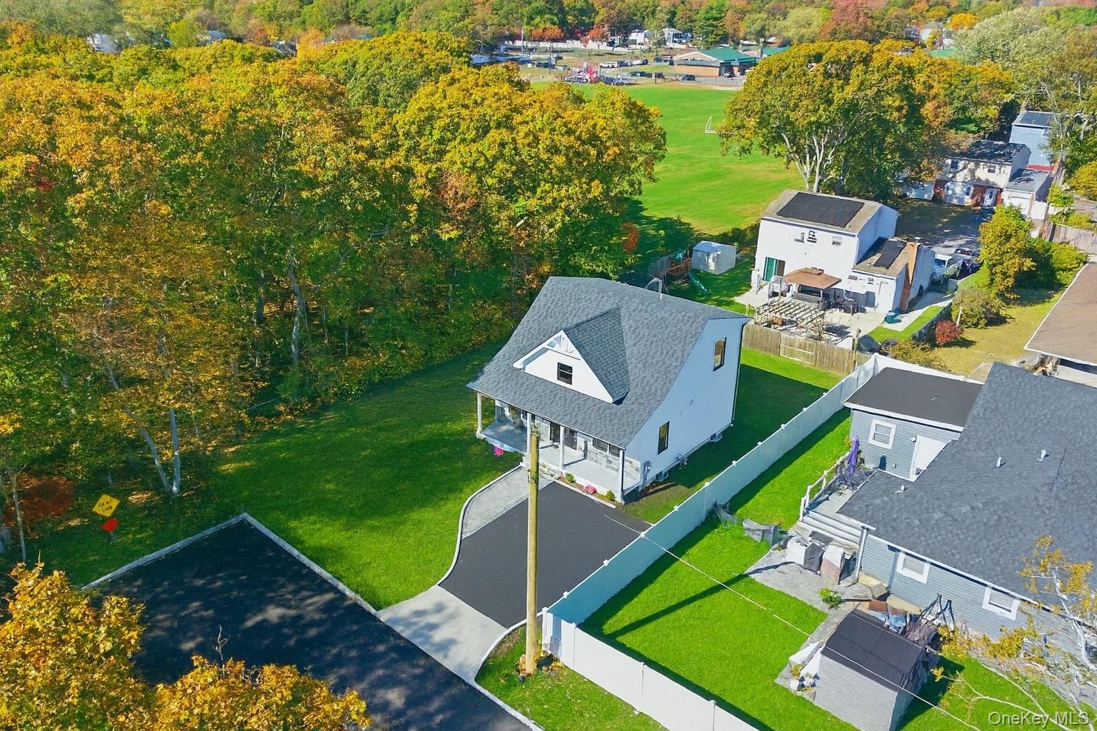 #4 photo, 1 Washington Avenue, サフォーク郡 Centereach , NY 11720