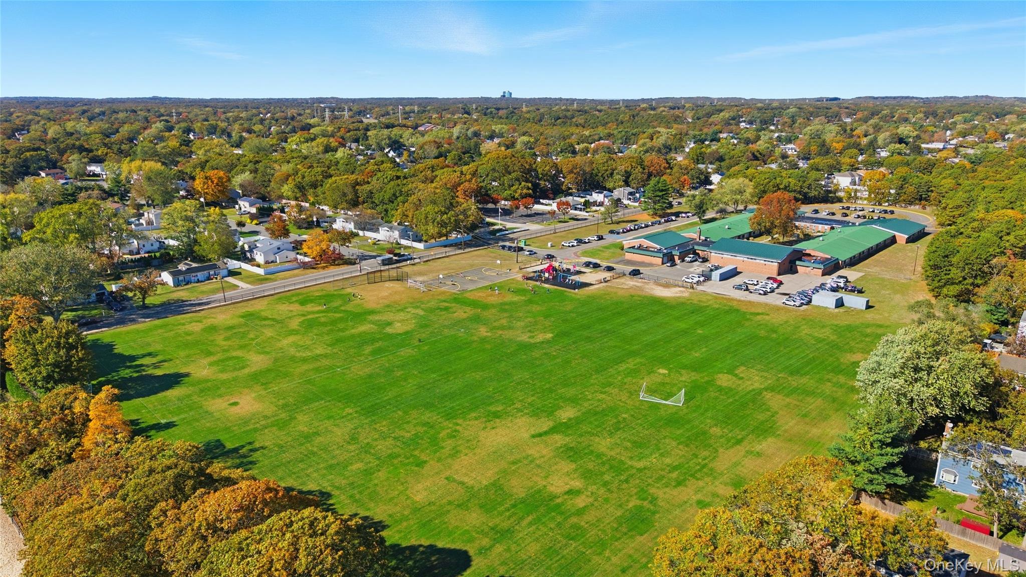 #7 photo, 1 Washington Avenue, サフォーク郡 Centereach , NY 11720