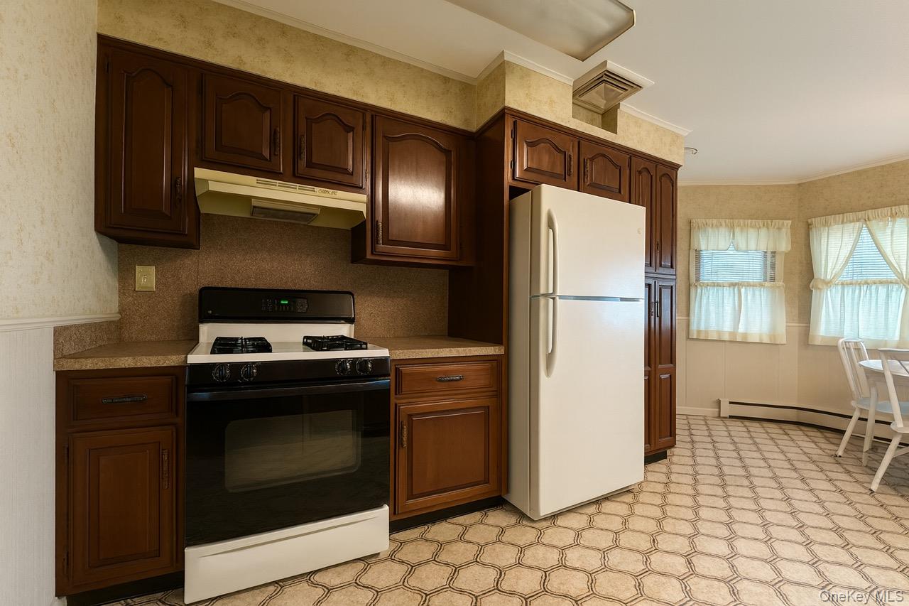 #6 photo, 1475 Gaston Street, Wantagh , NY 11793