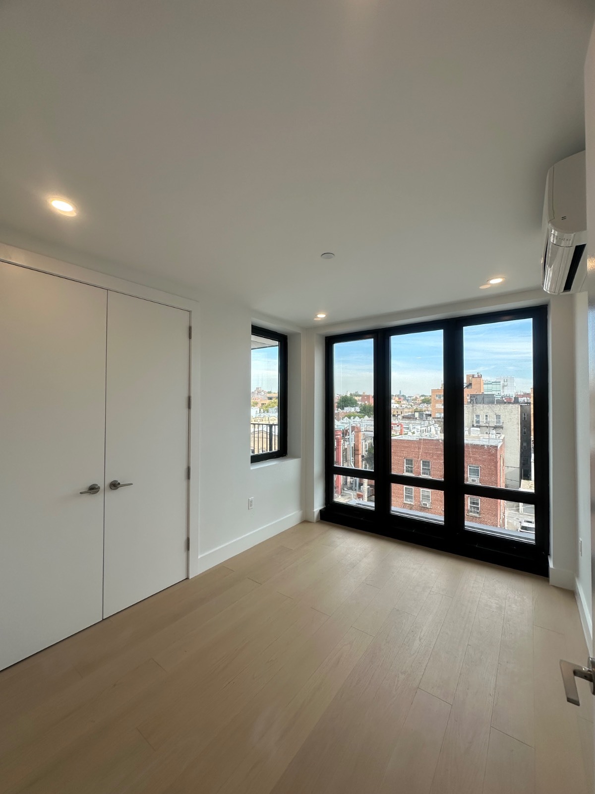 #11 photo, 916 58th St, #4A, Borough Park , NY 11219