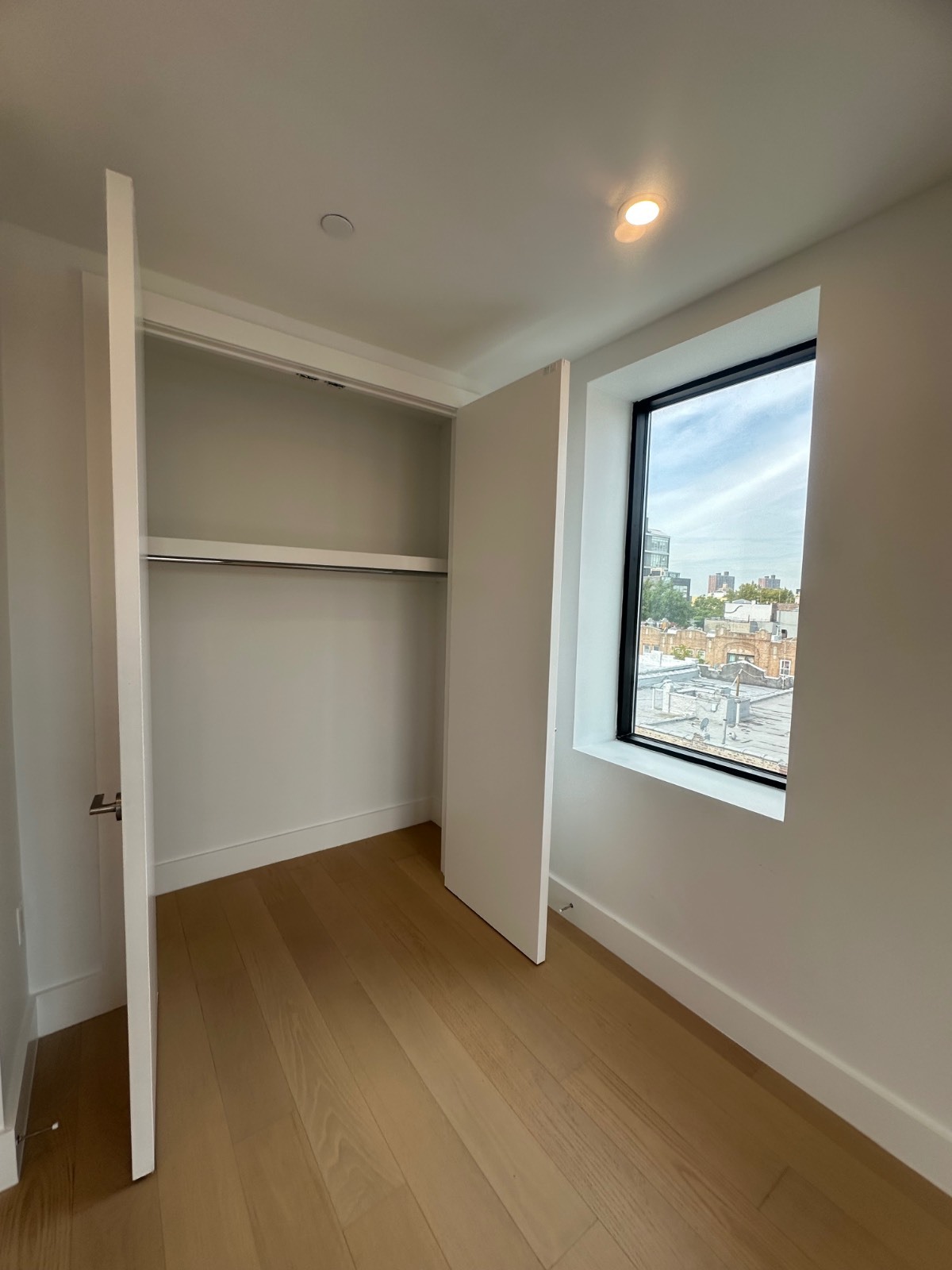 #14 photo, 916 58th St, #4A, Borough Park , NY 11219