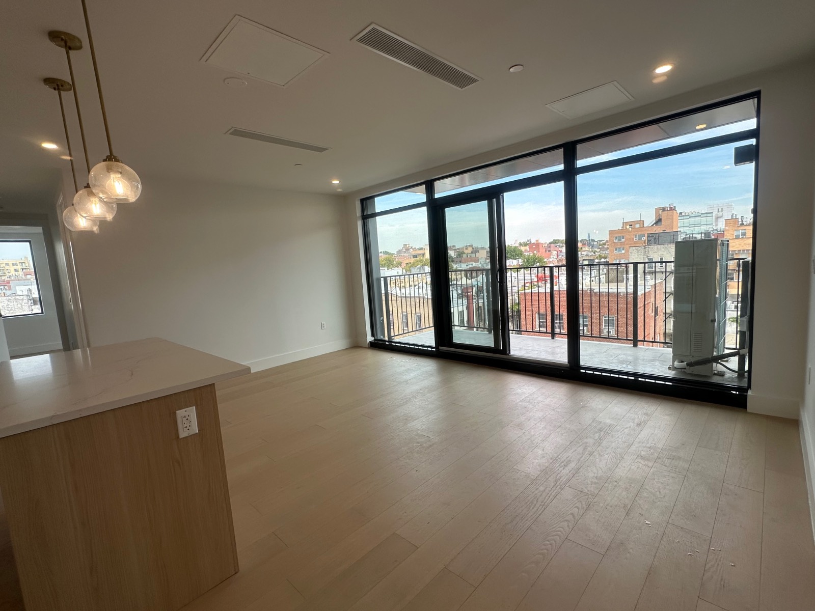 #4 photo, 916 58th St, #4A, Borough Park , NY 11219