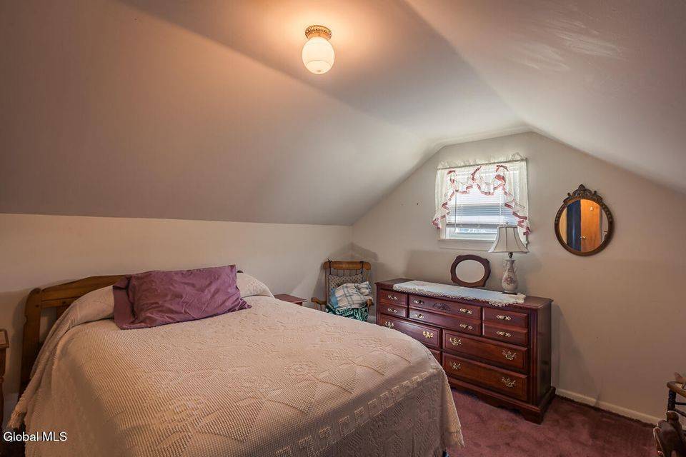 #22 photo, 32 W. 12th Ave., Gloversville , NY 12078