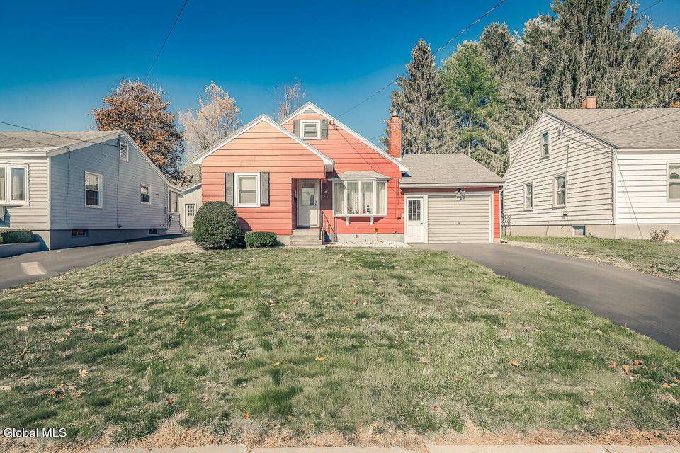 #26 photo, 32 W. 12th Ave., Gloversville , NY 12078