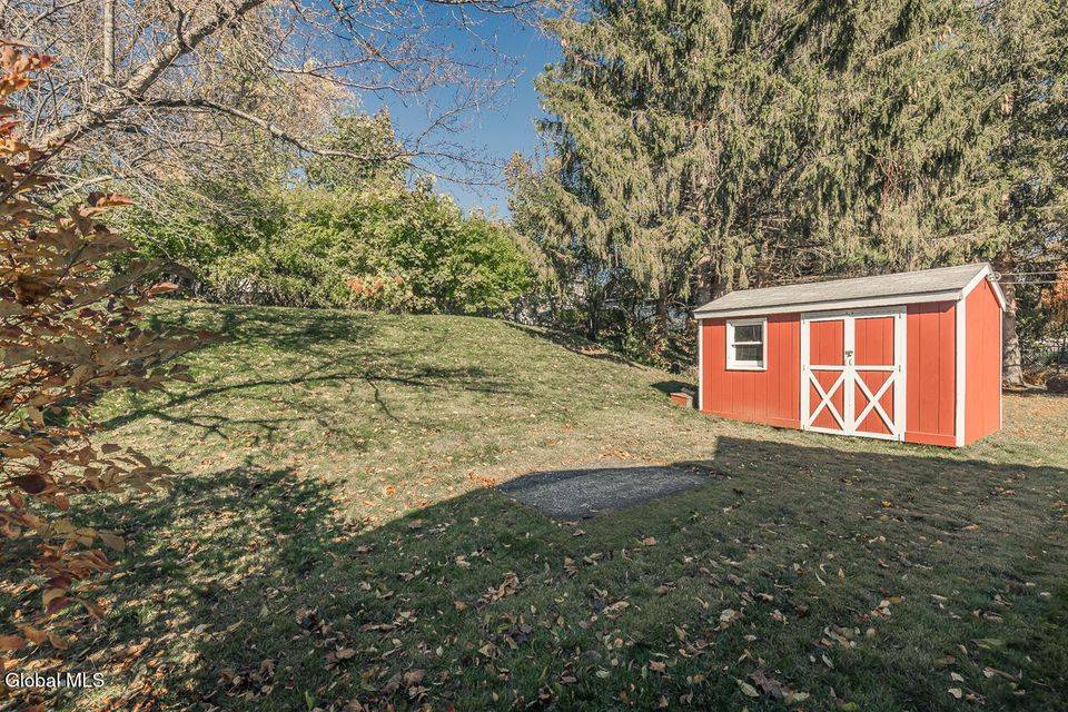 #30 photo, 32 W. 12th Ave., Gloversville , NY 12078