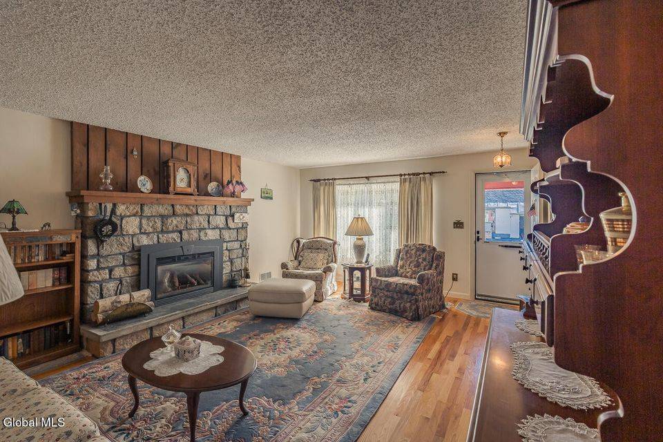 #4 photo, 32 W. 12th Ave., Gloversville , NY 12078