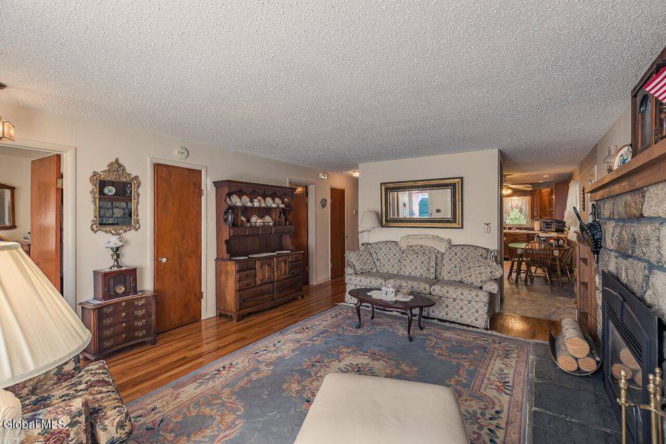 #6 photo, 32 W. 12th Ave., Gloversville , NY 12078