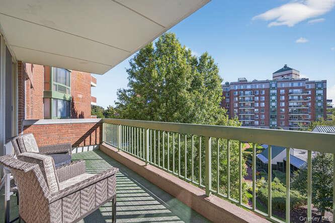 #11 photo, 111 Cherry Valley Avenue, Garden City , NY 11530