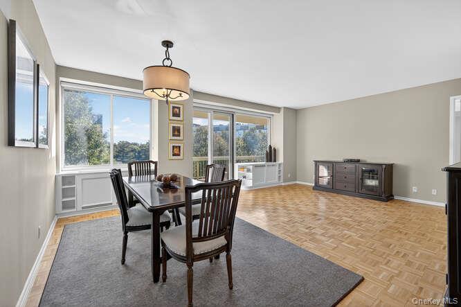 #7 photo, 111 Cherry Valley Avenue, Garden City , NY 11530