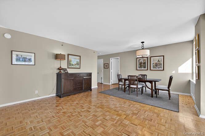 #9 photo, 111 Cherry Valley Avenue, Garden City , NY 11530