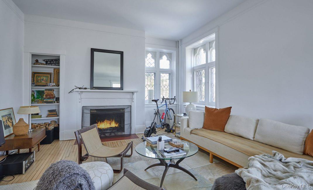 #3 photo, 61 Crows Nest Road, Tuxedo Park , NY 10987